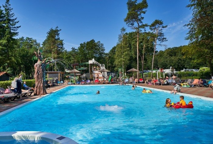 Campingplatz Apeldoorn mit Schwimmbad in der Natur