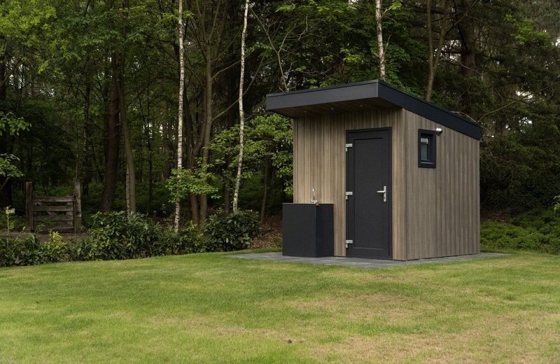 Extra comfort pitches with private sanitary facilities